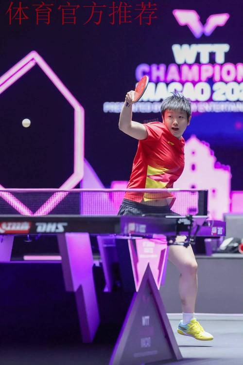 新京报:女足未来之星邹梦瑶:想代表中国队站上最高领奖台 新京报:女足未来之星邹梦瑶:想代表中国队站上最高领奖台